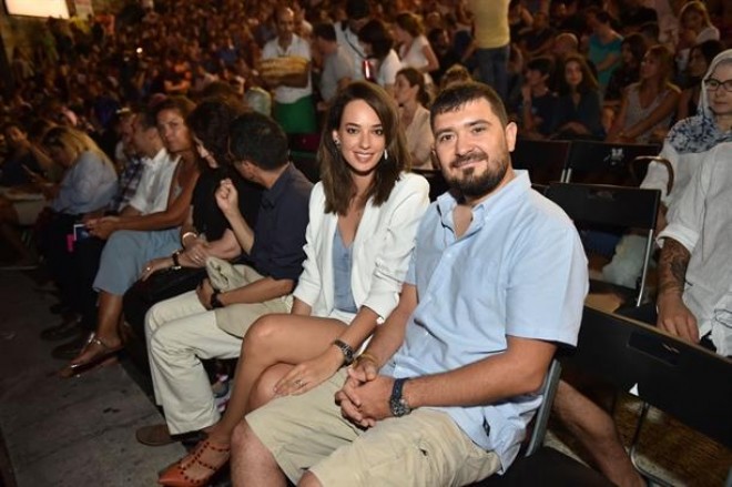 Aktrisa üç aylıq hamilədir