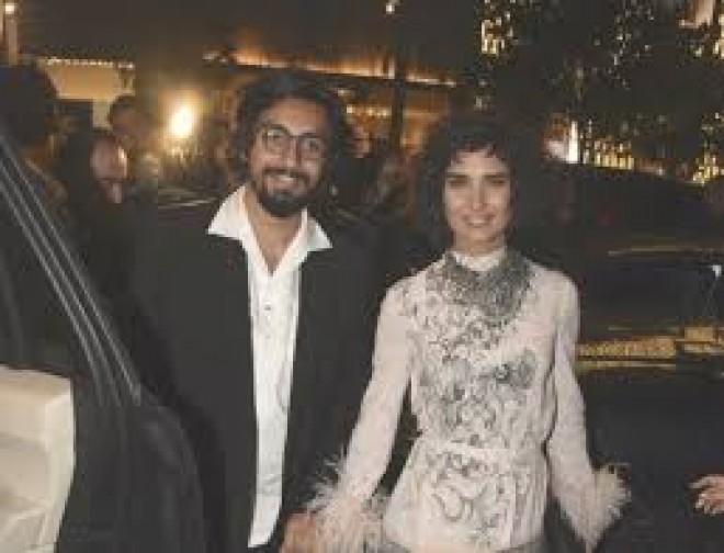 Sevgilisi Tubaya&nbsp;it hədiyyə etdi&nbsp;