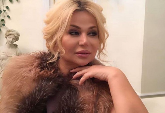 Nazəninin&nbsp;"sevirəm" sözündən xoşu gəlmir