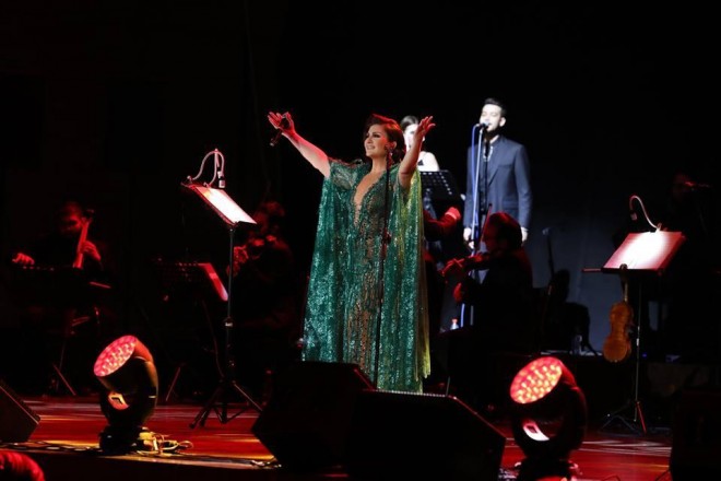 Sibel Can Bakıda konsert verdi