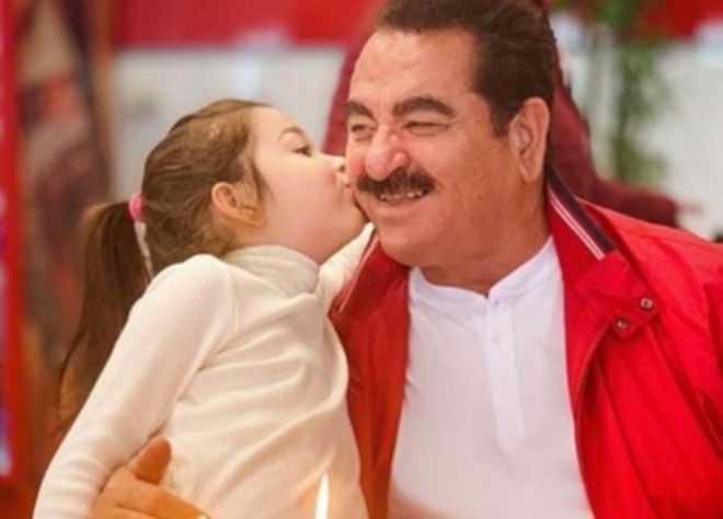 İbrahim Tatlısəs qızı ilə şəklini paylaşdı