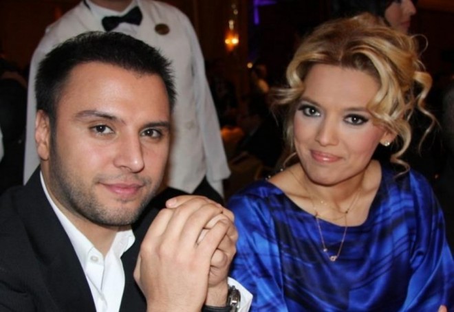 Demet həmkarının oğlunun şəklini paylaşdı