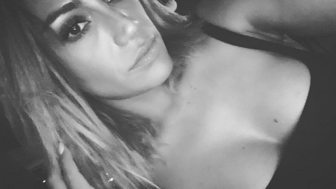 Röyanın&nbsp;sinəsindəki xallar ön plana çıxdı