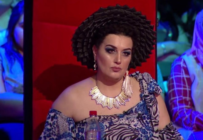 Elza Seyidcahan dəbdən danışdı