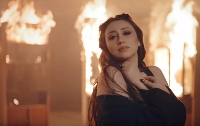 Damla “Çamadan” klipini təqdim etdi - video