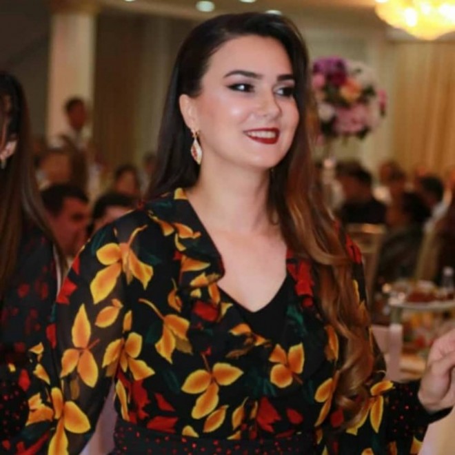 “Ulduz sayaraq”ı yeni tərzdə oxudu