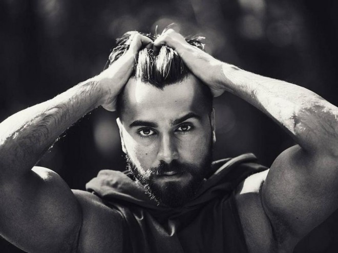 Çingiz Mustafayev videoları və fotoları sildi