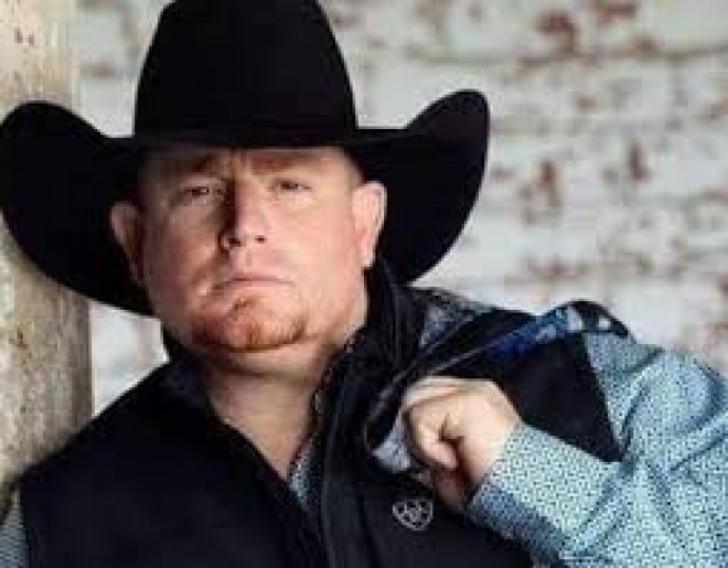 Castin Karter özünü güllələdi - video