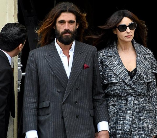 Monika Belluççinin 18 yaş kiçik sevgilisi ilə şəkli