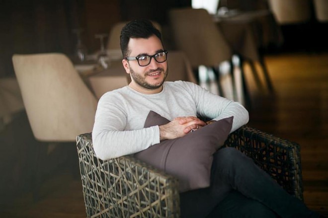 Elvin təhqirə dözə bilmədi