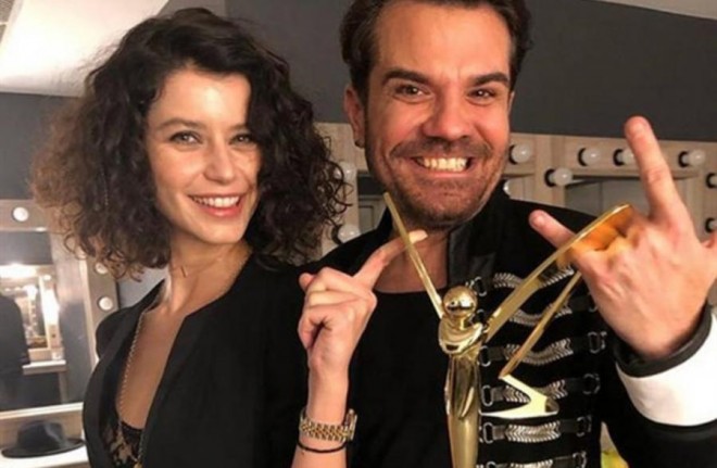 Aktrisa kirayə evə köçür