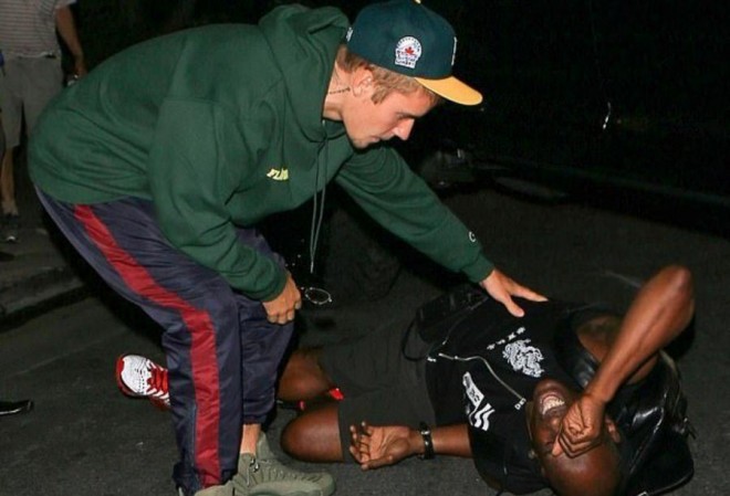 Castin Biberi məhkəməyə verdi