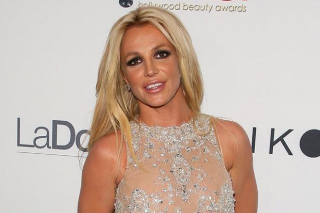 Britni Spirs musiqi karyerasını bitirir