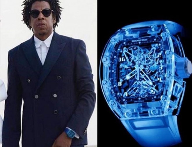 Reper saatı ilə gündəm yaratdı