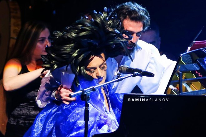 Elza Seyidcahan "Sənə bənzər" adlı solo konsert verdi - video