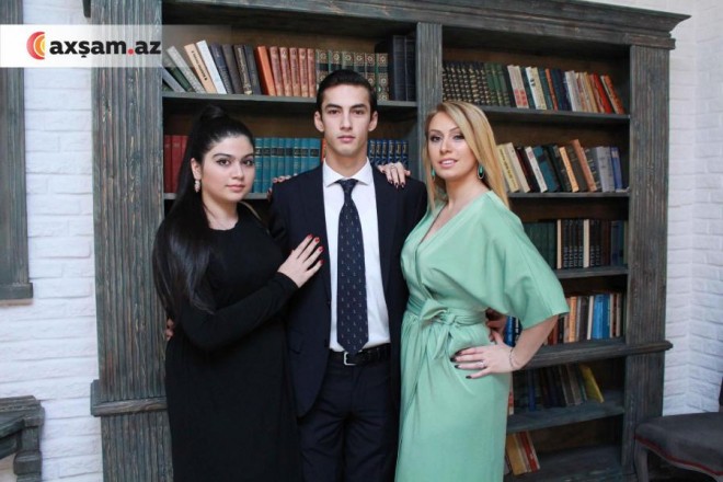 Roza Zərgərli oğlu Corcu nişanladı&nbsp;