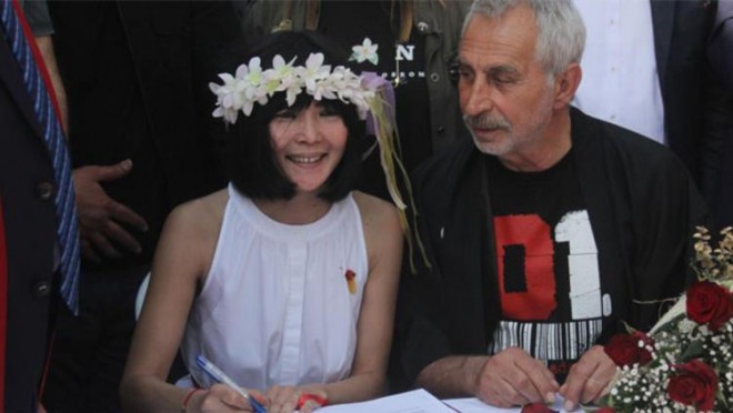 Türkiyəli aktyor yaponiyalı ilə evləndi