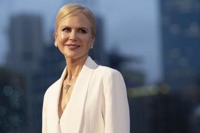 Hollivud ulduzu uşaqlarına telefon qadağası qoydu