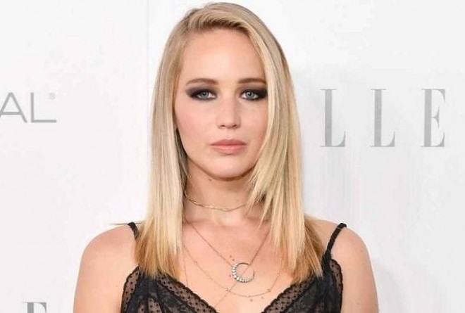 Amerikalı aktrisa nikah masasına oturur