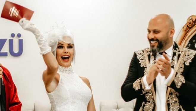 Türkiyəli model ailə qurdu