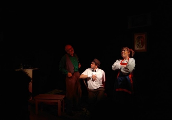 “Təklif. Elçilik” tamaşası təqdim olundu