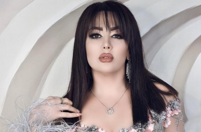 Fatimə həyat yoldaşının üzünü gizlətdi