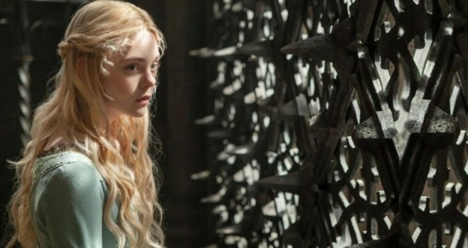 Aktrisa dar geyindi və yıxıldı - foto