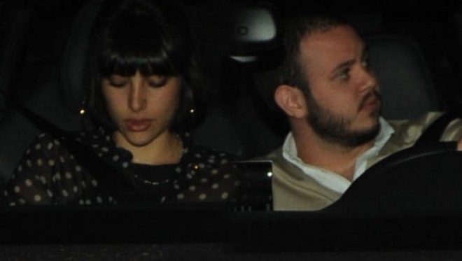 Hülya Avşarın qızı eşq yaşayır