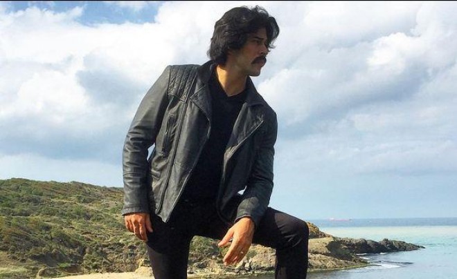 Burak Özçivit yeni seriala çəkilir
