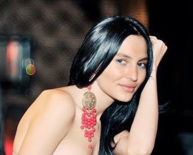 Azərbaycanlı model sevgilisini bıçaqlamayıb - təkzib