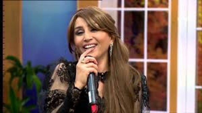 Əməkdar artist özünə villa tikdirir