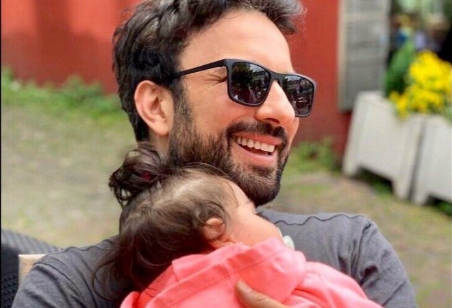 Tarkanın qızı Liya ilə fotosu