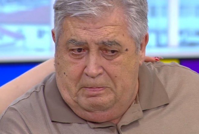 Xalq artisti valideynlərini yada salaraq ağladı