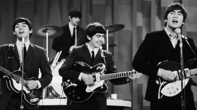 Corc Harrisonun gitarası hərraca cıxarılır