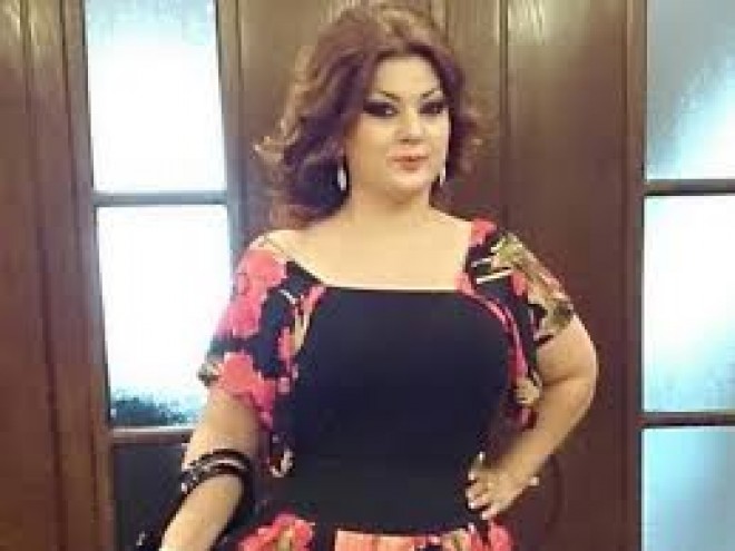 Təranə Qumral əri ilə Rusiyada - foto