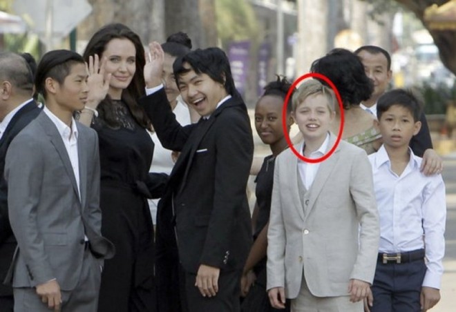 Anceli Colinin qızı cinsini dəyişdirir - foto