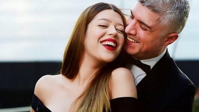 Özcan Dəniz boşanır