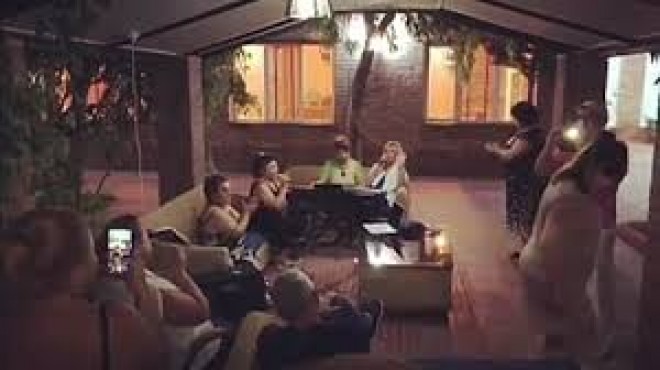 Brilliant bağında musiqi ziyafəti&nbsp;verdi - video