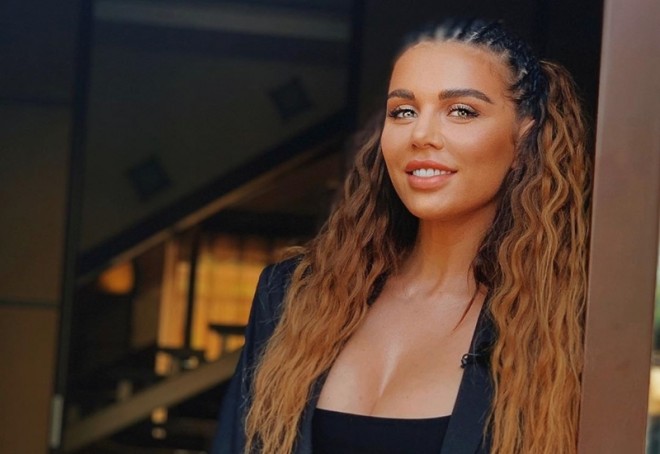 Müğənni sağlamlığını qida ilə qoruyur - foto