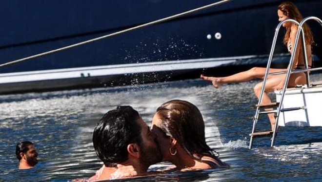 Ebru Şallı sevgilisi ilə göründü - foto