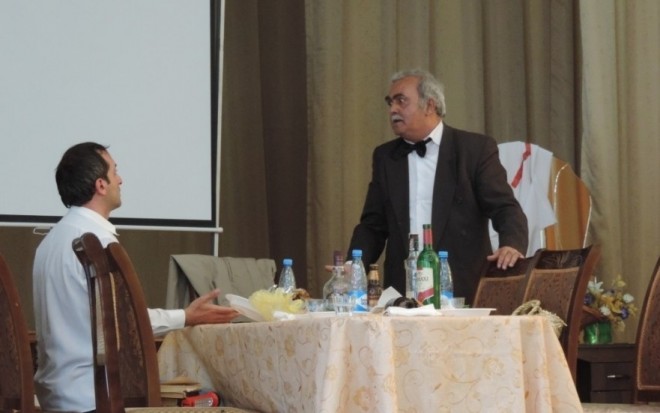 “YUĞ” Dövlət Teatrı qastrol səfərindədir