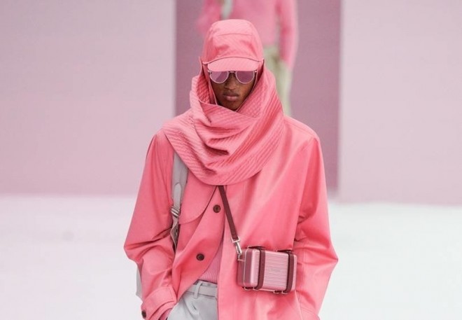 Gələn ilin kişi dəbində çəhrayı rəng - foto