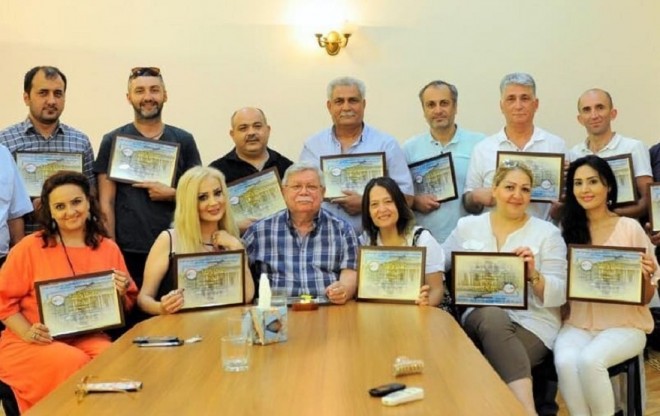 Milli Dram Teatrının aktyorları mükafatlandırıldı