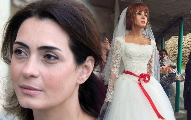 Əməkdar artist gəlinlik paltarı geyindi - foto