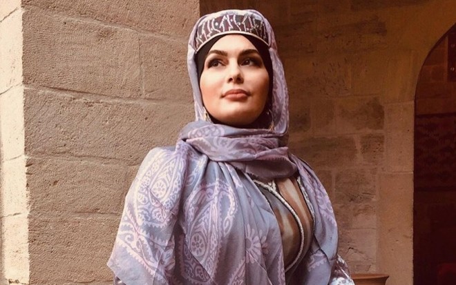 Fərqanə Qasımova 40 yaşını qeyd edir