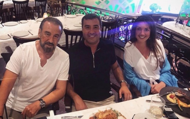 Səfurə və əri türkiyəli aktyorla görüşdü