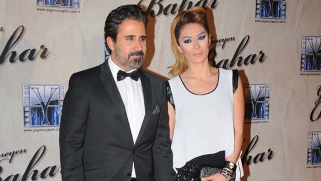 Əmrah arvadından ayrılır