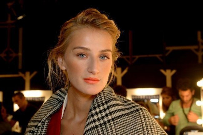 Model onu təhqir edən şəxsi polisə verdi