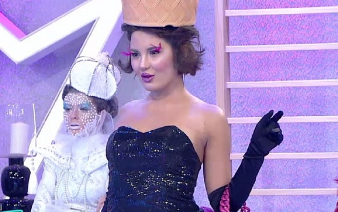 Bahar Candan rəfiqəsini döydü - video