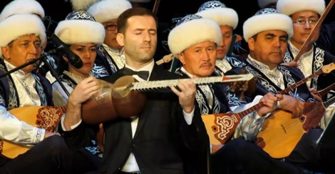 Azərbaycanlı tarzən Rumıniyada çıxış etdi - foto